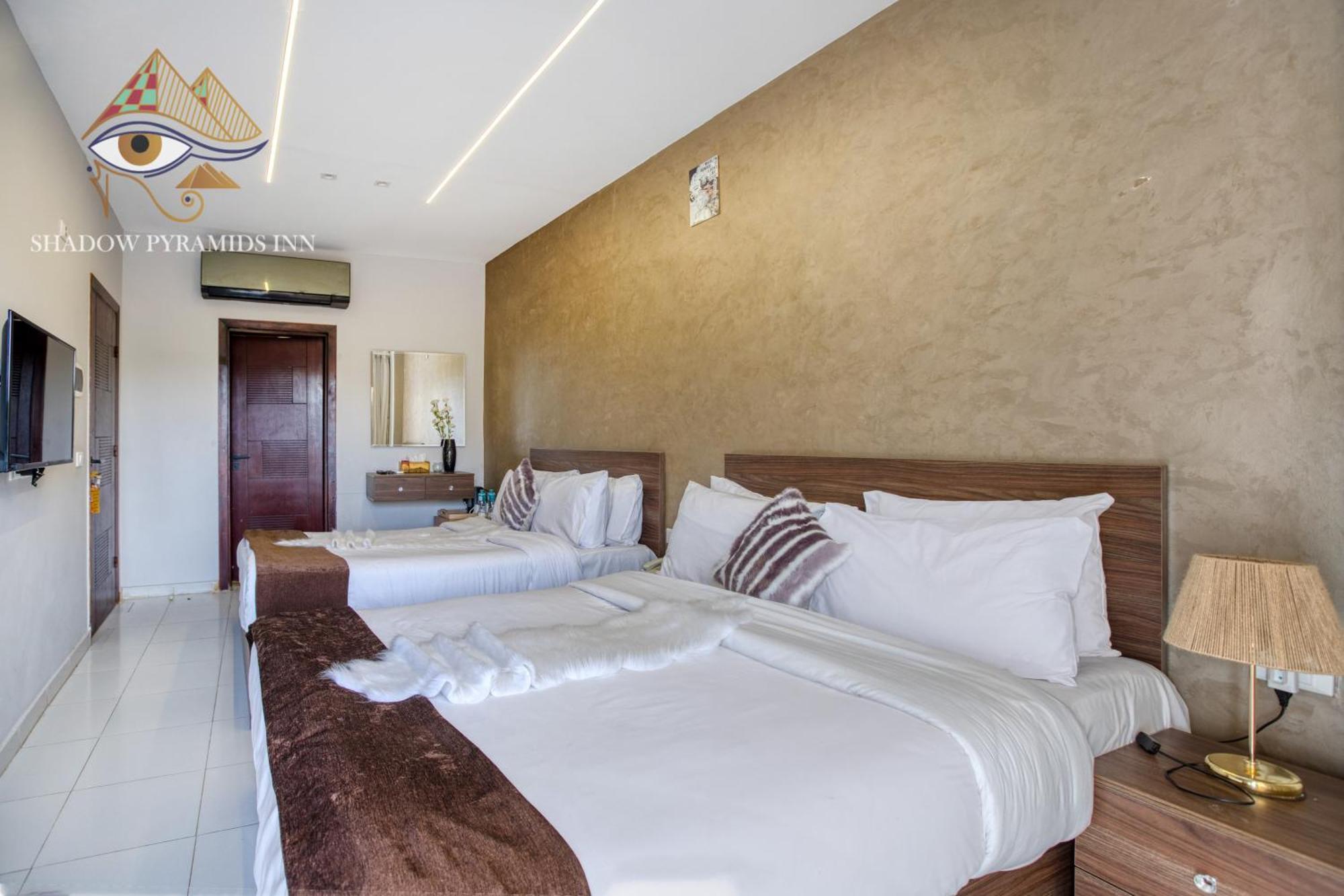 Shadow Pyramids Suites And Jacuzzi Kafrat al Jabal Exterior photo